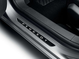 PEUGEOT PEUGEOT 3008 SUV Sill protectors - Dark chrome