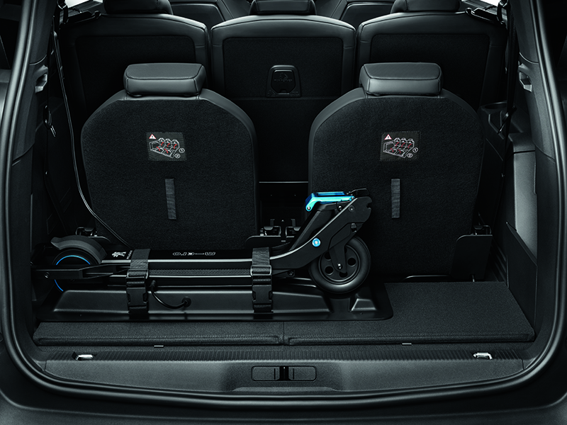 PEUGEOT PEUGEOT 3008 SUV Docking station for E-Kick Scooter